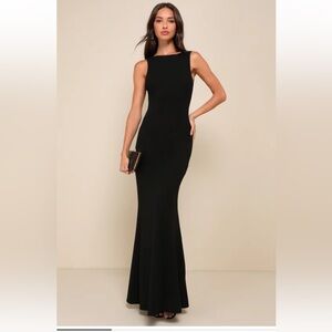 Lulu's Elegant Black Maxi Dress